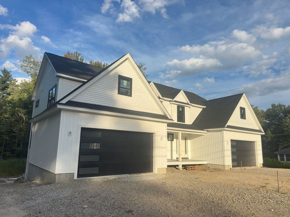 White modern farmhouse, Pelham, NH